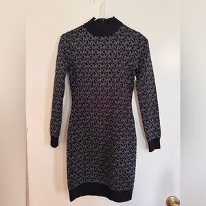 Michael Kors ✨stretchy✨Monogram Long Sleeve Dress in Black and Silver